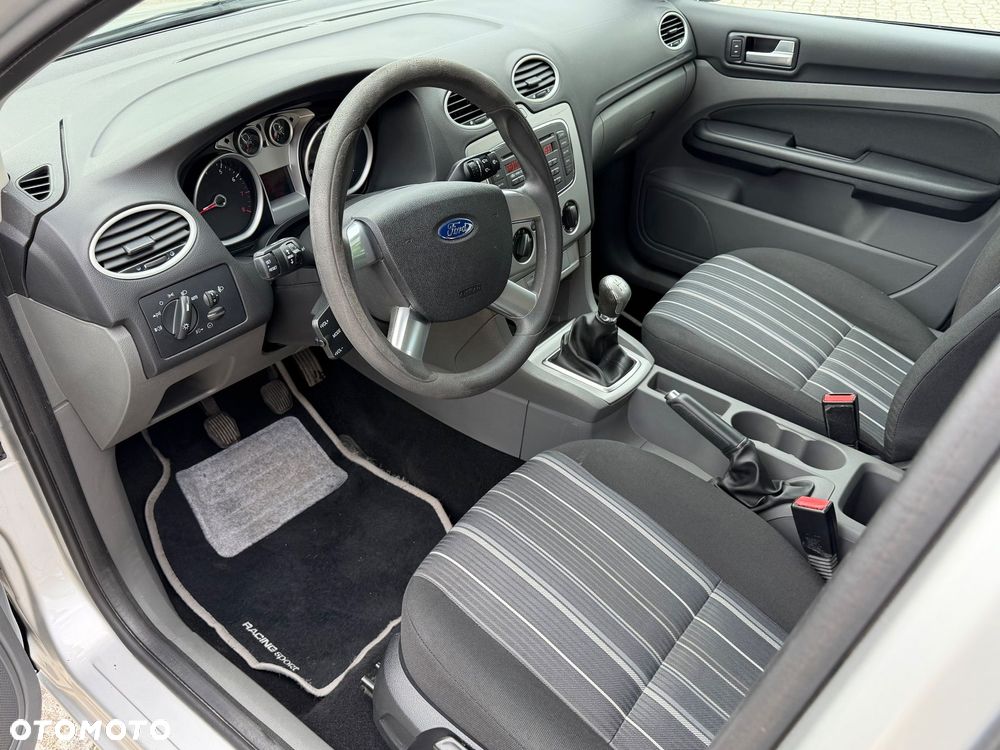 Ford Focus 1.6 16V Silver Magic - 12