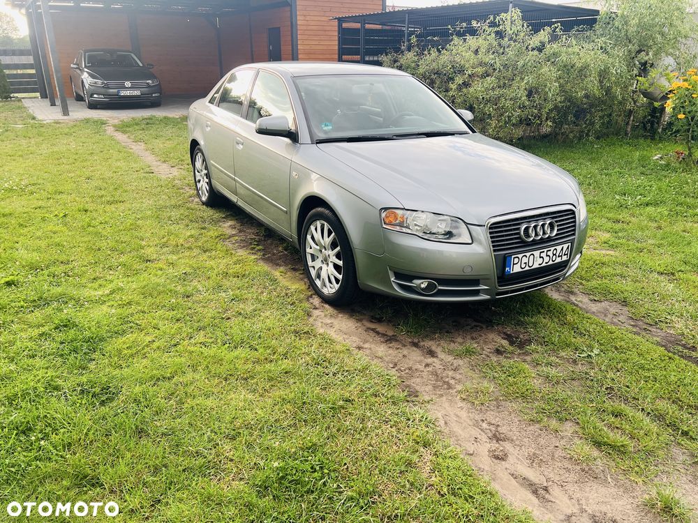 Audi A4 Limousine - 3