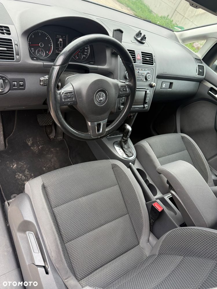 Volkswagen Touran 2.0 TDI DPF Comfortline DSG - 12