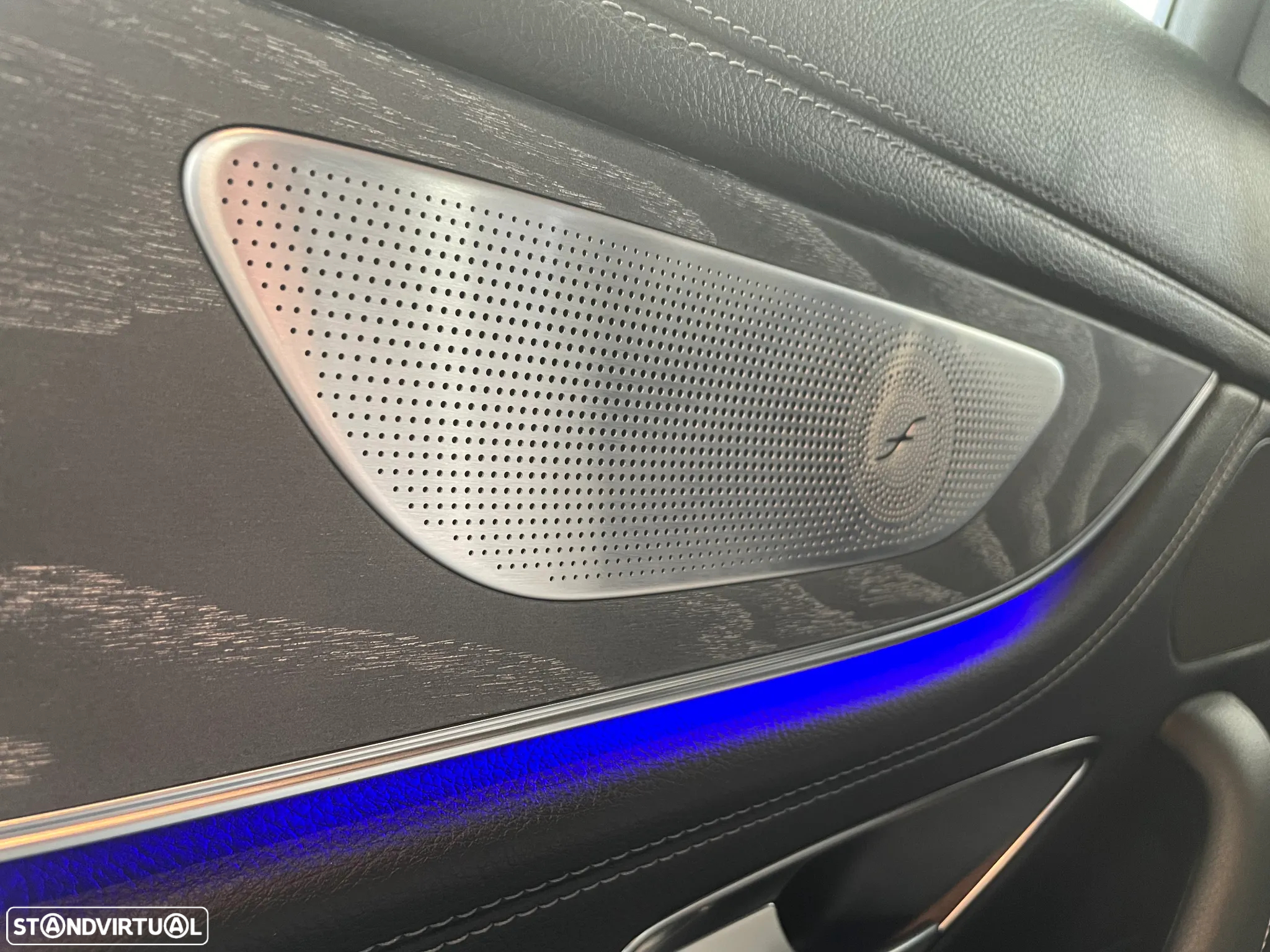 Mercedes-Benz CLS 400 d 4Matic 9G-TRONIC AMG Line - 44