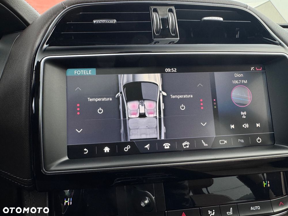 Jaguar F-Pace 25t AWD Prestige - 27