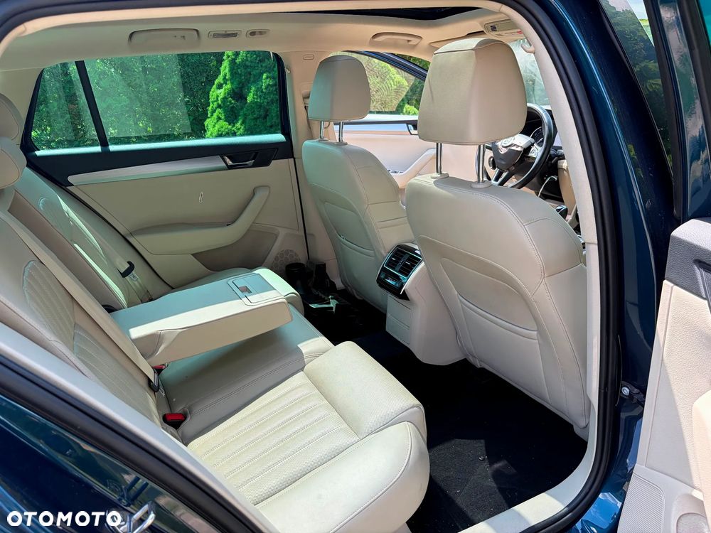 Skoda Superb 1.8 TSI DSG SportLine - 11