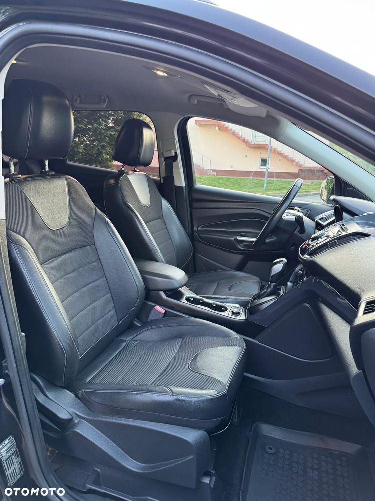 Ford Kuga 2.0 TDCi 4x4 Titanium - 21