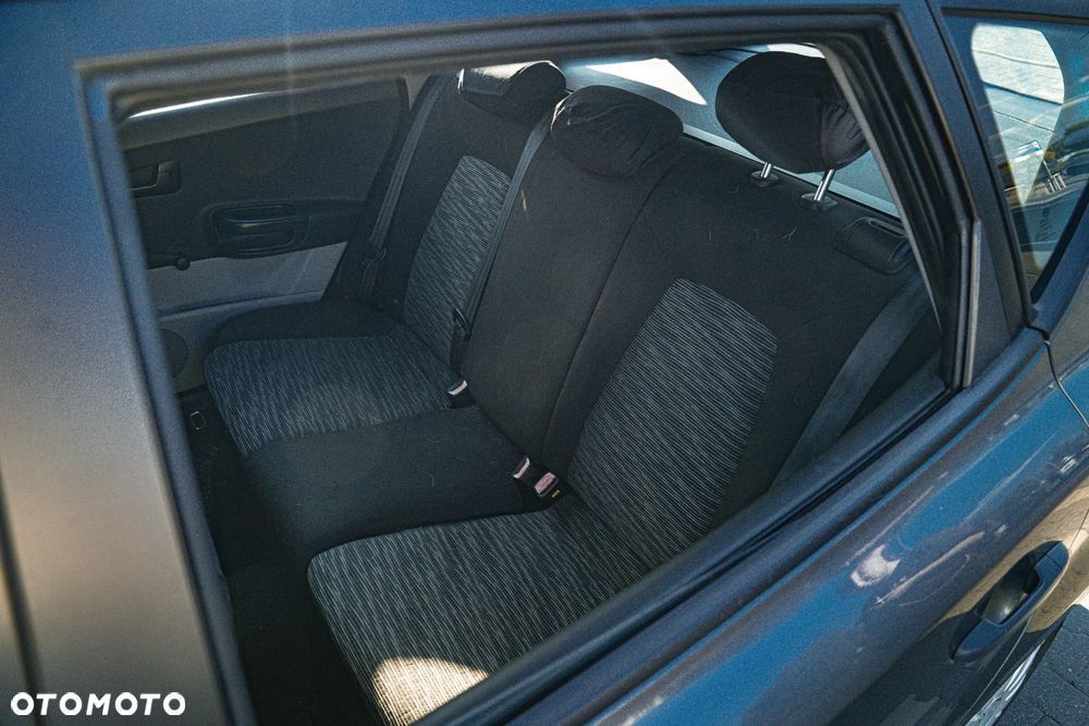 Kia Ceed - 22