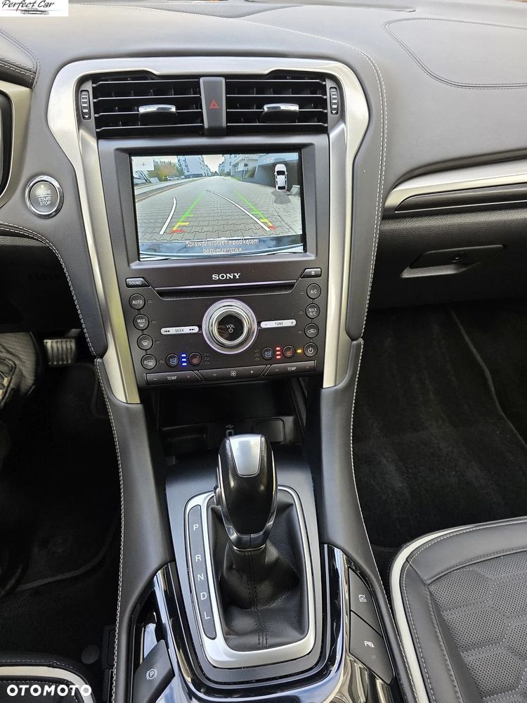 Ford Mondeo Turnier 2.0 Hybrid CVT VIGNALE - 17