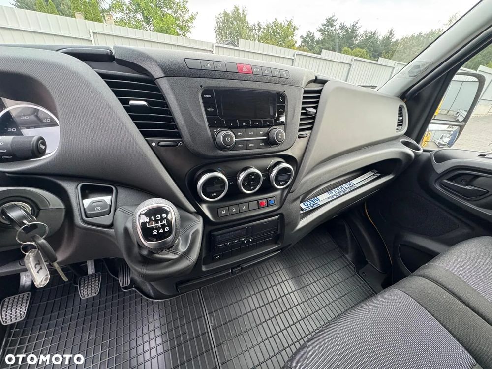 Iveco 70C18 - 22