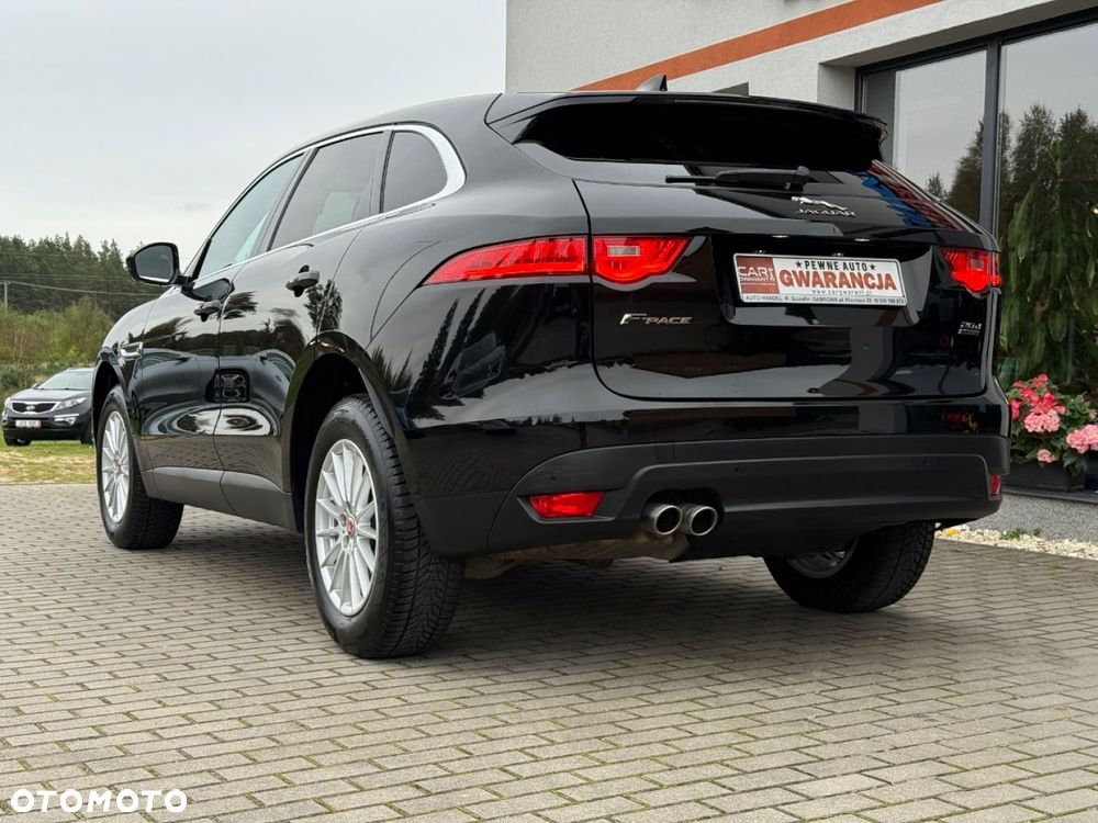 Jaguar F-Pace - 13