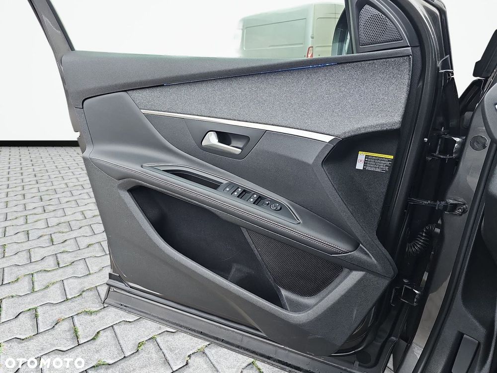 Peugeot 5008 1.6 PureTech GT Line S&S EAT8 - 16