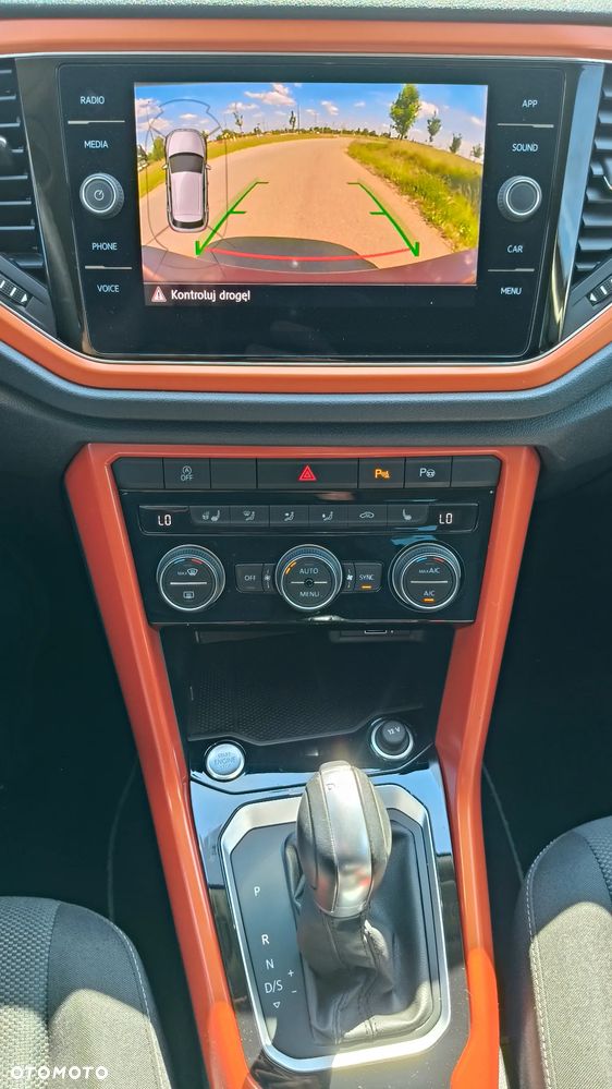 Volkswagen T-Roc 1.5 TSI OPF DSG ACTIVE - 16
