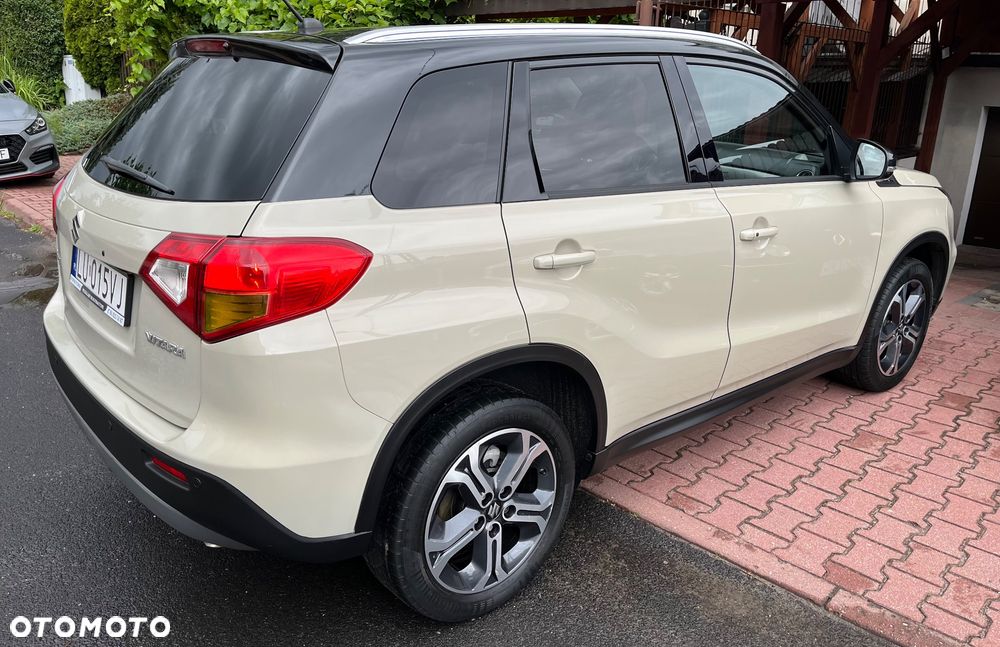 Suzuki Vitara 1.6 Premium 2WD - 16