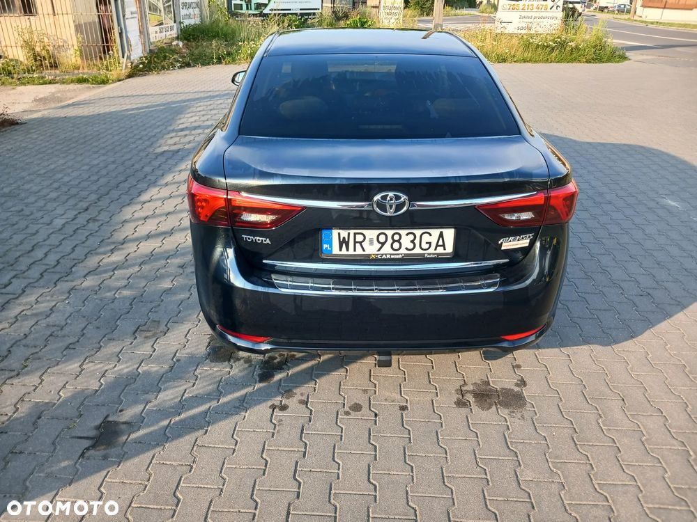 Toyota Avensis 2.0 Premium MS - 5