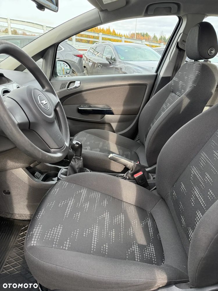 Opel Corsa 1.2 16V Edition / Active - 6