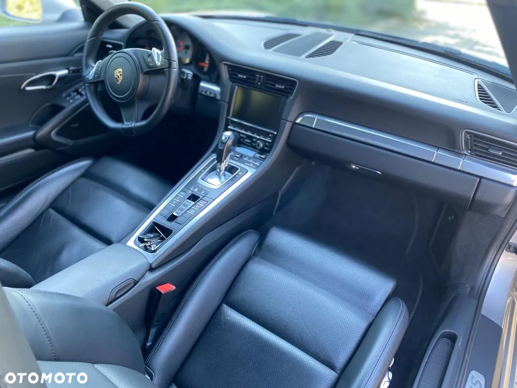 Porsche 911 Carrera 4S PDK - 9