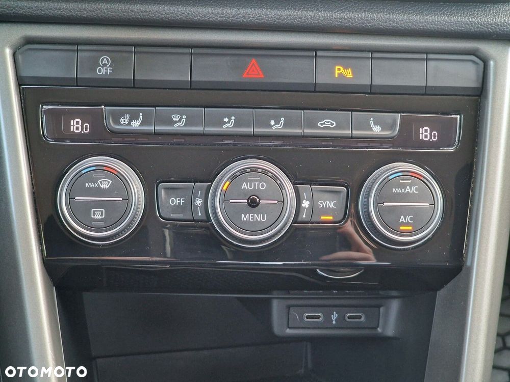 Volkswagen T-Roc 1.5 TSI GPF ACT Advance DSG - 24