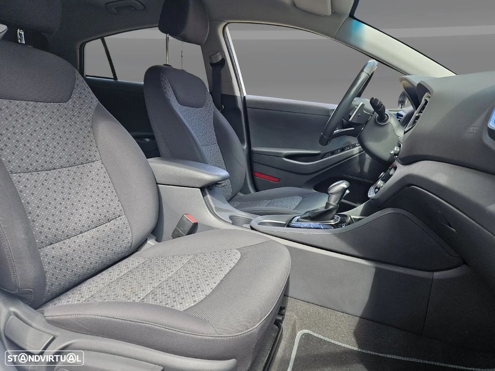 Hyundai Ioniq 1.6 GDI PHEV Tech - 30