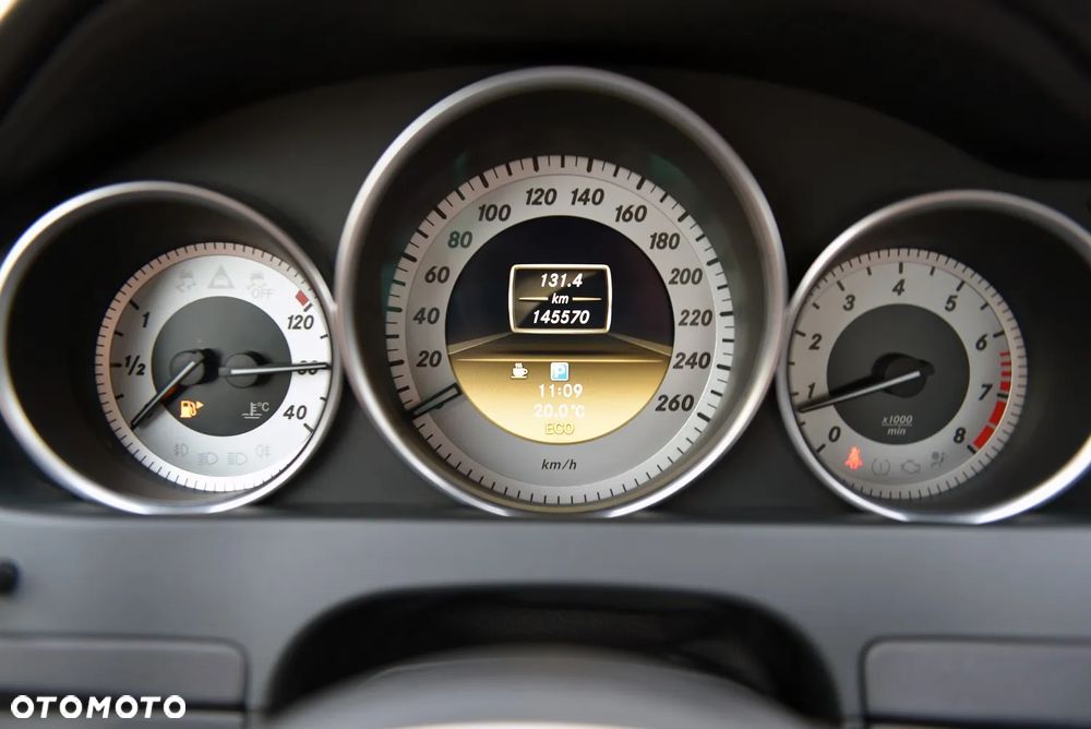 Mercedes-Benz Klasa C 180 BlueEFFICIENCY Avantgarde - 21