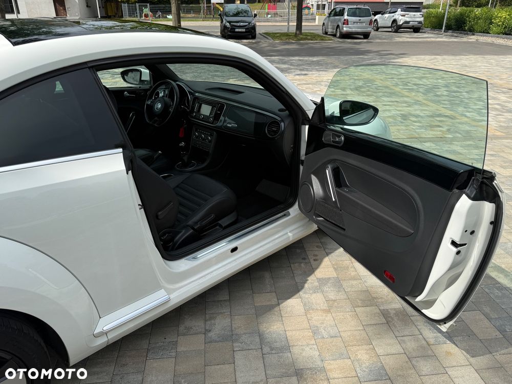 Volkswagen Beetle 2.0 TDI DPF Sport - 18