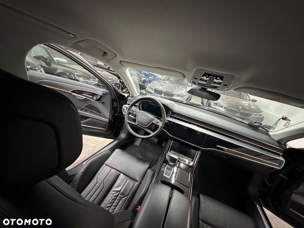 Audi A8 - 24