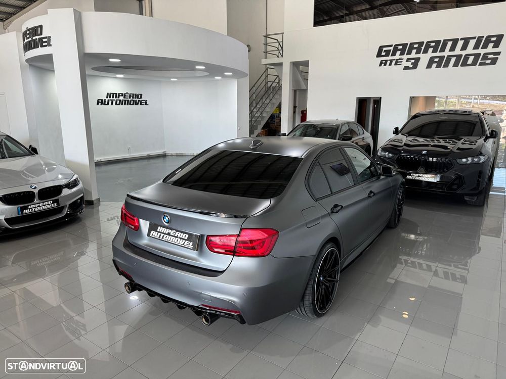 BMW 330 e iPerformance Pack M - 10