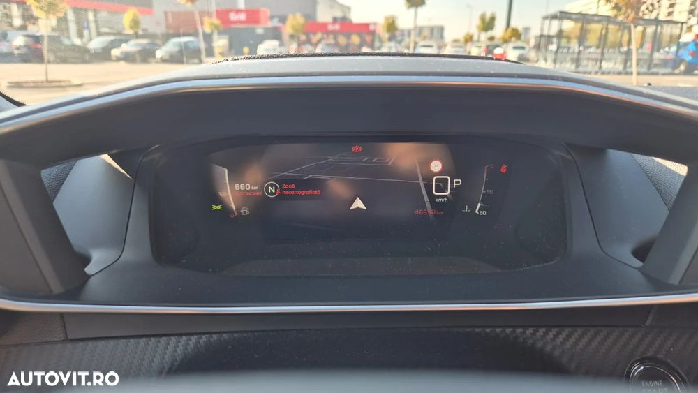 Peugeot 2008 1.2 PureTech EAT8 STT GT Pack - 10