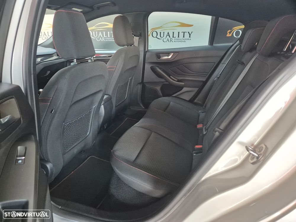 Ford Focus 1.0 EcoBoost MHEV ST-Line Style SIP - 11