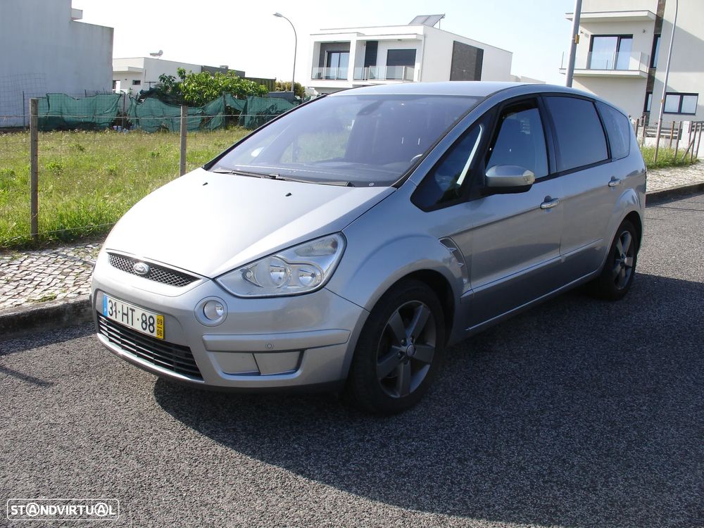 Ford S-Max 2.0 TDCi Titanium 7L - 16