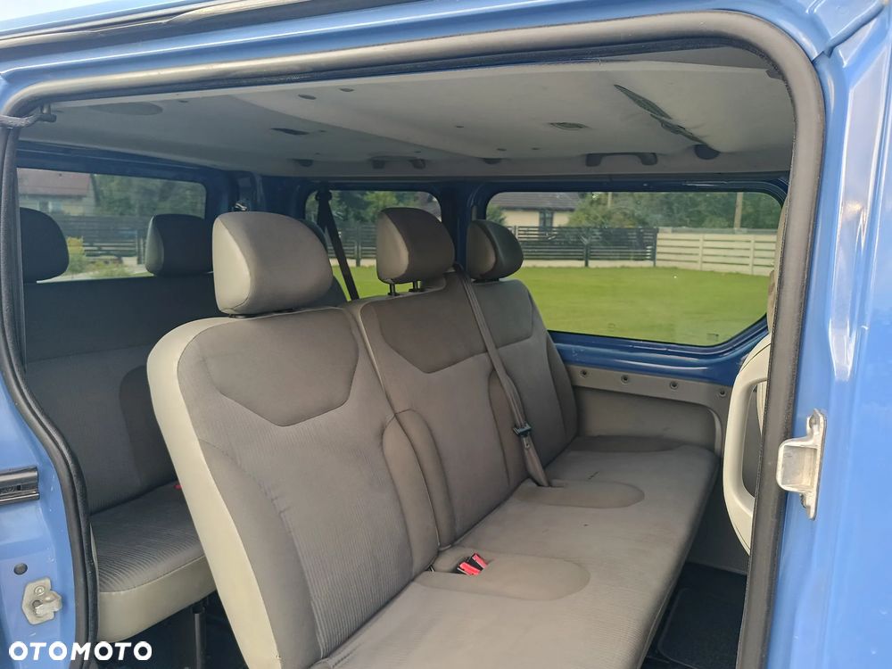 Opel Vivaro - 8