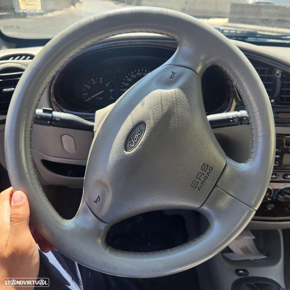 Ford Fiesta - 12