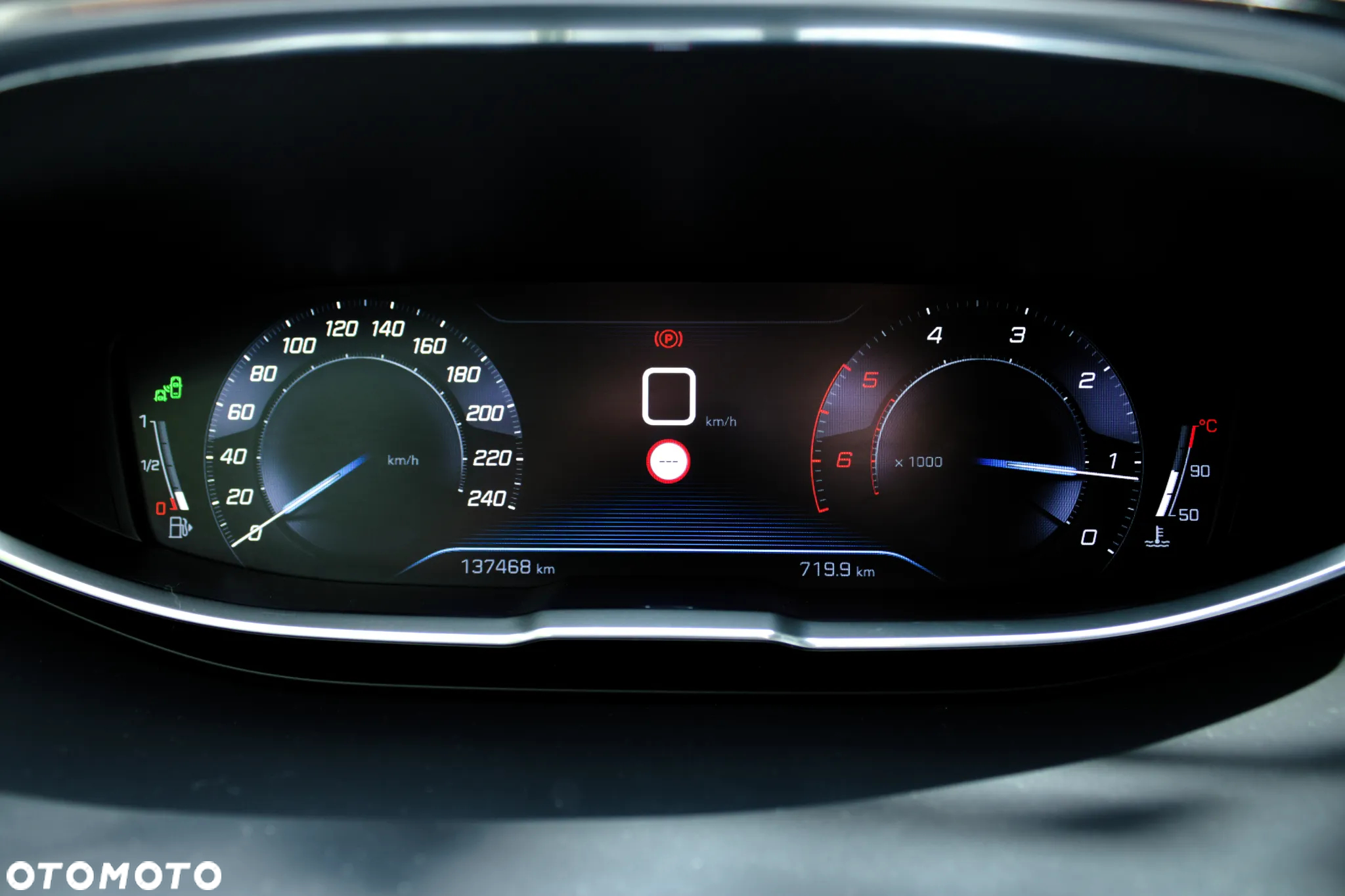 Peugeot 5008 2.0 BlueHDi Allure 7os - 28