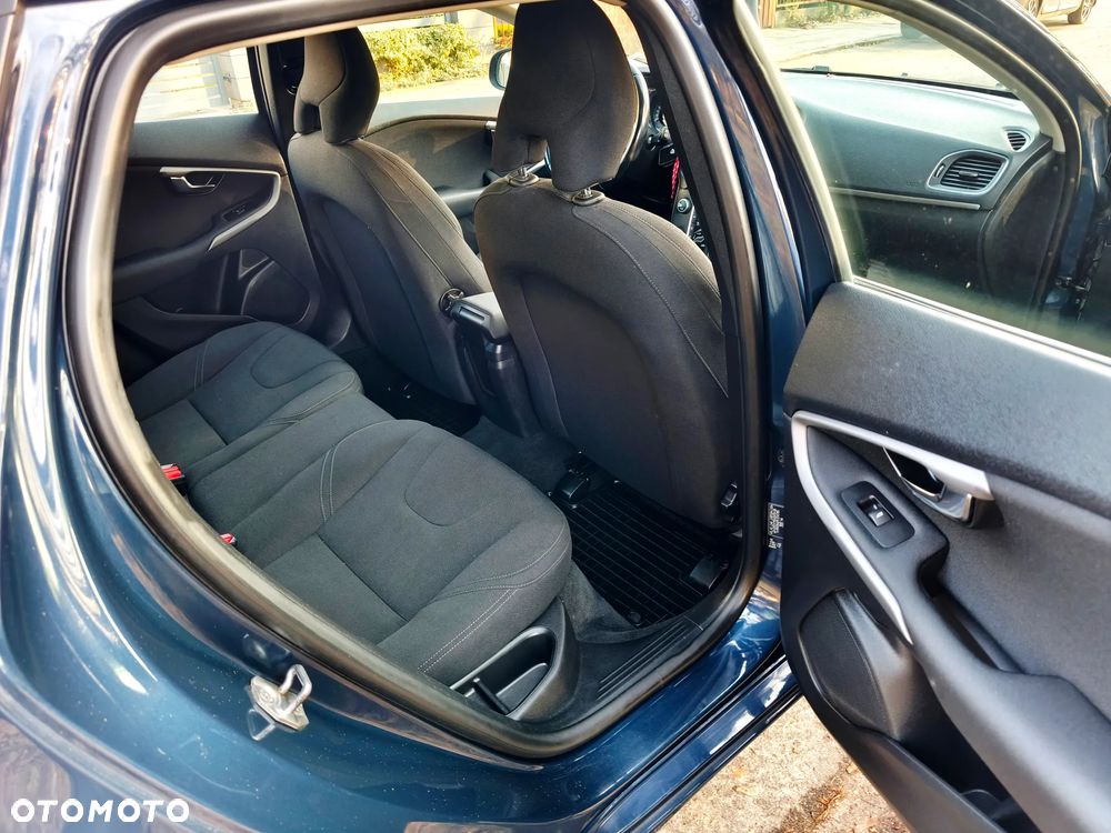 Volvo V40 D2 Kinetic - 14