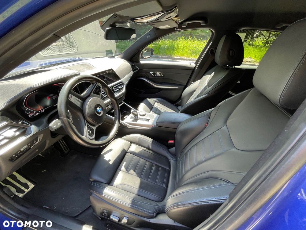 BMW Seria 3 320d xDrive - 9