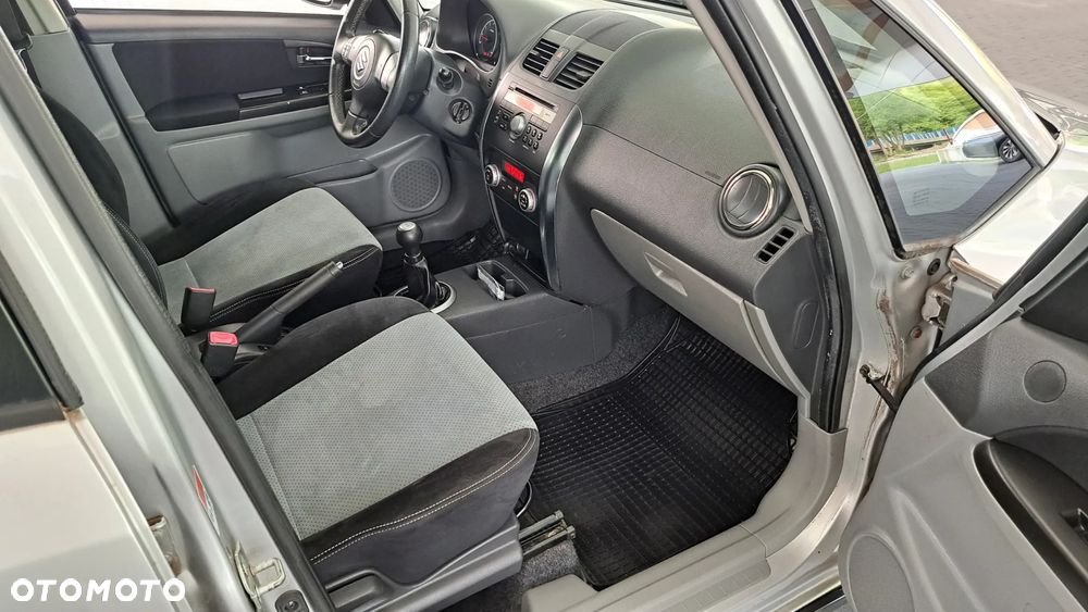 Suzuki SX4 1.6 VVT 4x4 Limited - 13
