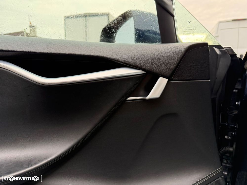 Tesla Model S 60 - 27