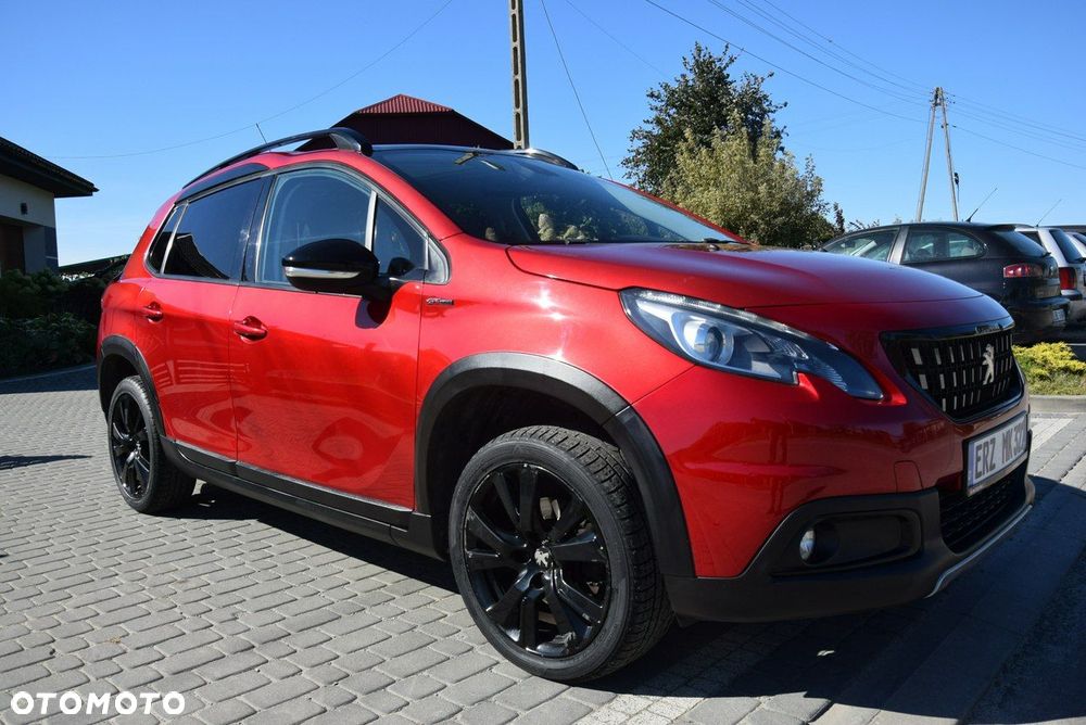 Peugeot 2008 1.2 Pure Tech Allure S&S - 5
