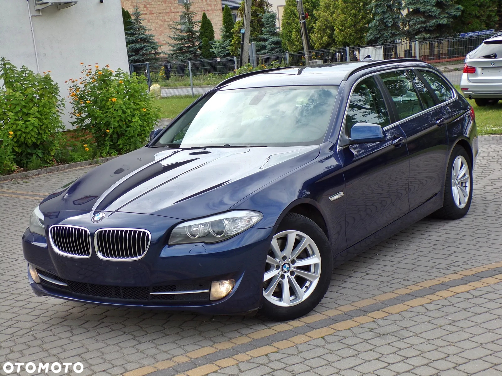 BMW Seria 5 520d Touring - 11