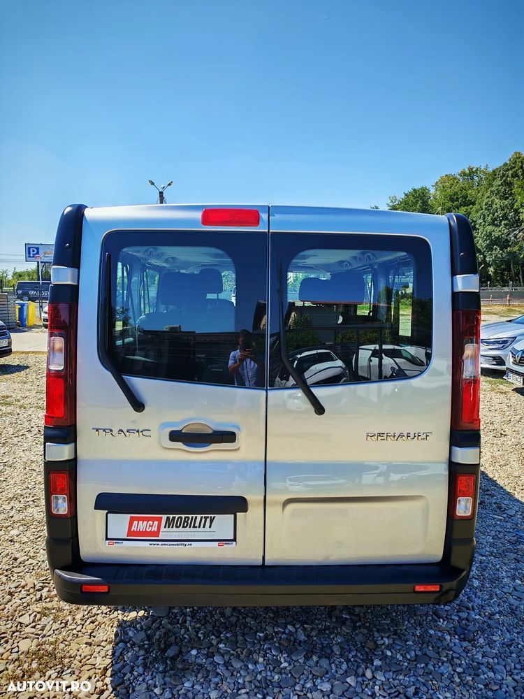 Renault Trafic 2.0 Blue dCi 110 S&S L1 8+1 Zen - 6