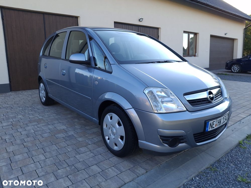 Opel Meriva 1.6 Essentia - 9
