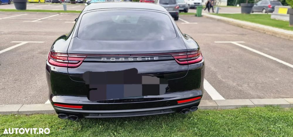 Porsche Panamera - 3