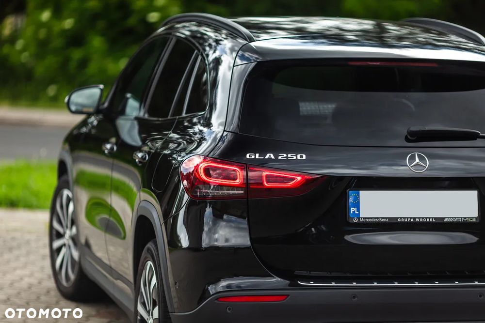 Mercedes-Benz GLA 250 4-Matic - 13