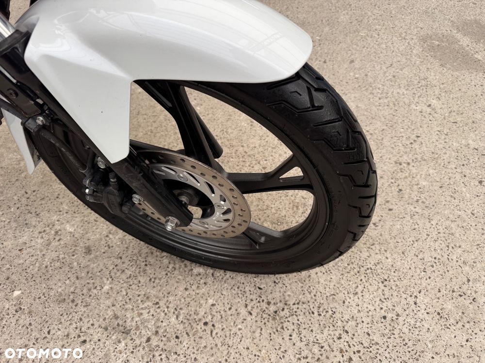 Honda CBF - 12