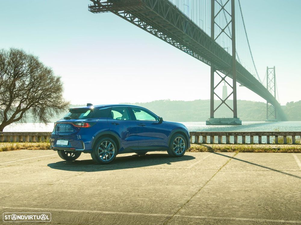 Lexus LBX Elegant - 21