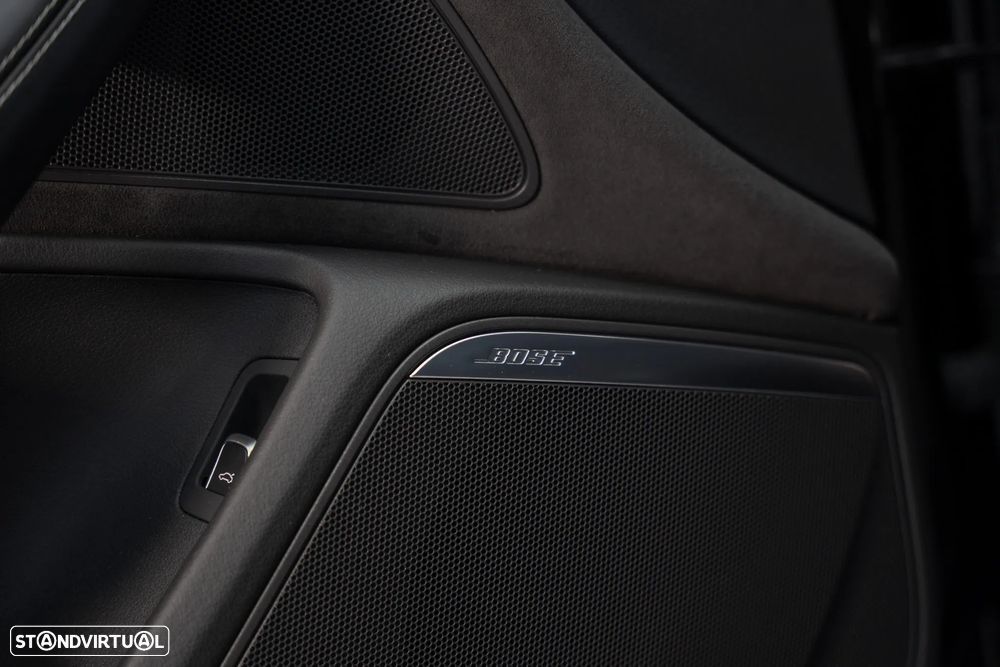 Audi RS6 Avant 4.0 TFSi quattro Tiptronic - 23