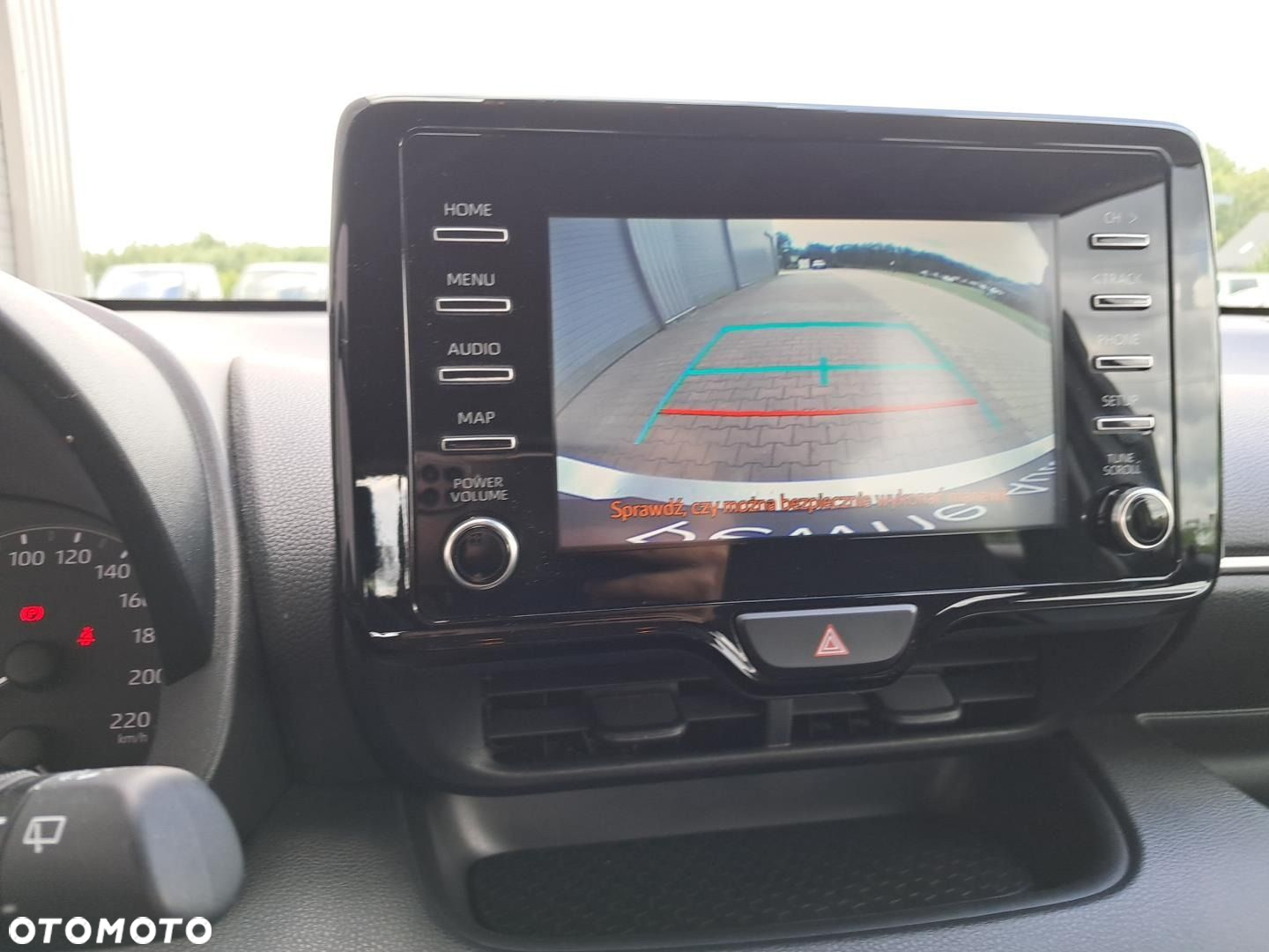 Toyota Yaris - 9