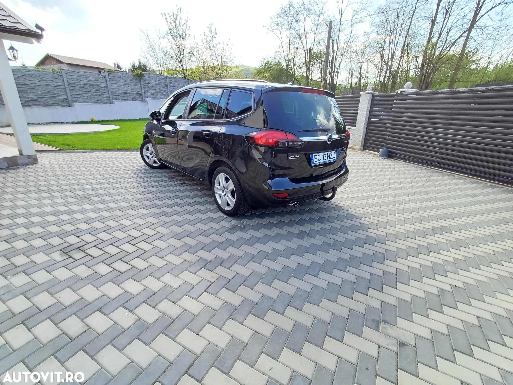 Opel Zafira 2.0 D (CDTI) Automatik Business Edition - 3