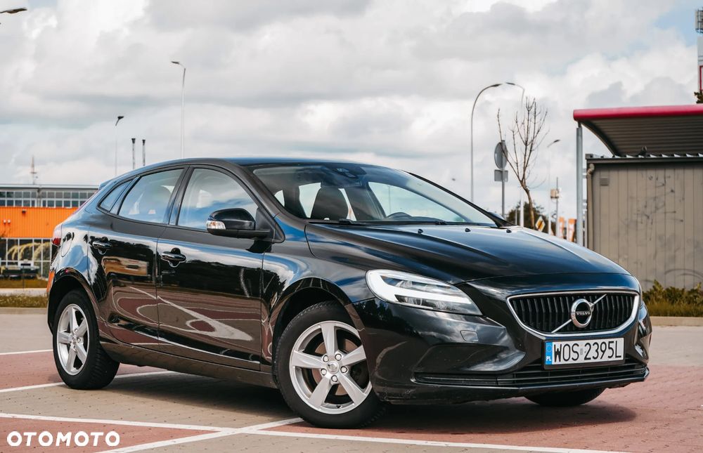 Volvo V40 D2 Momentum - 3