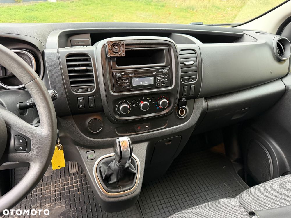 Renault Trafic - 18