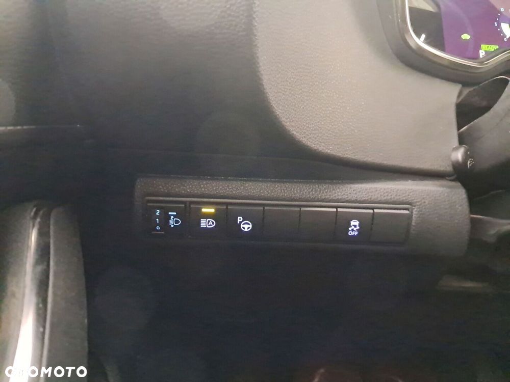 Toyota Corolla 1.8 Hybrid Comfort - 24