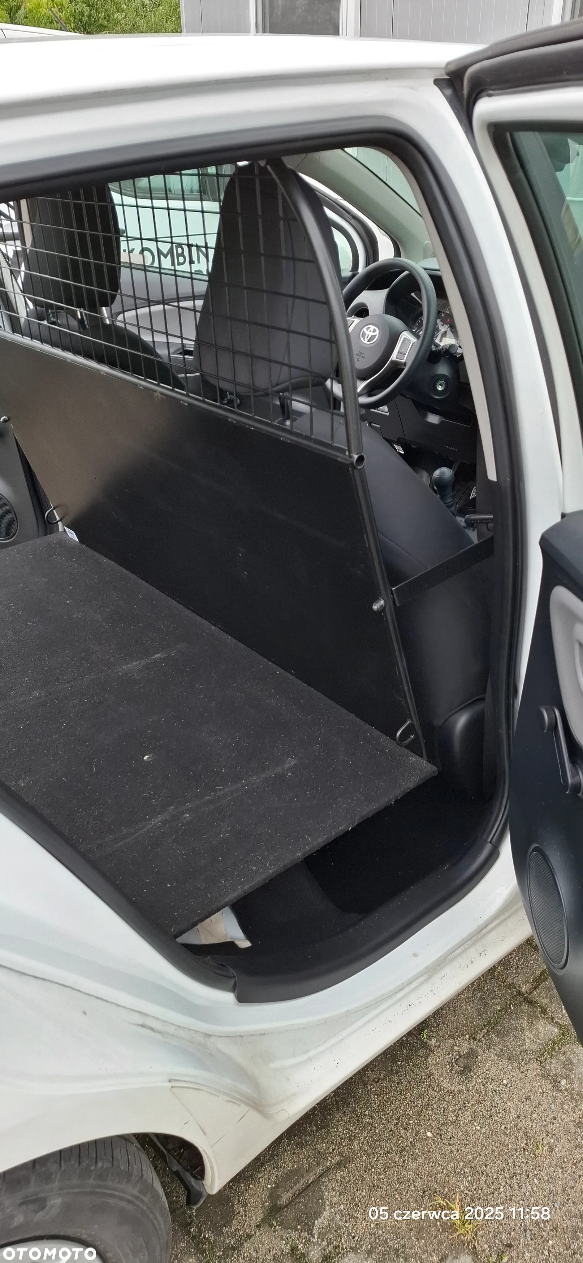 Toyota Yaris 1.0 Active - 8
