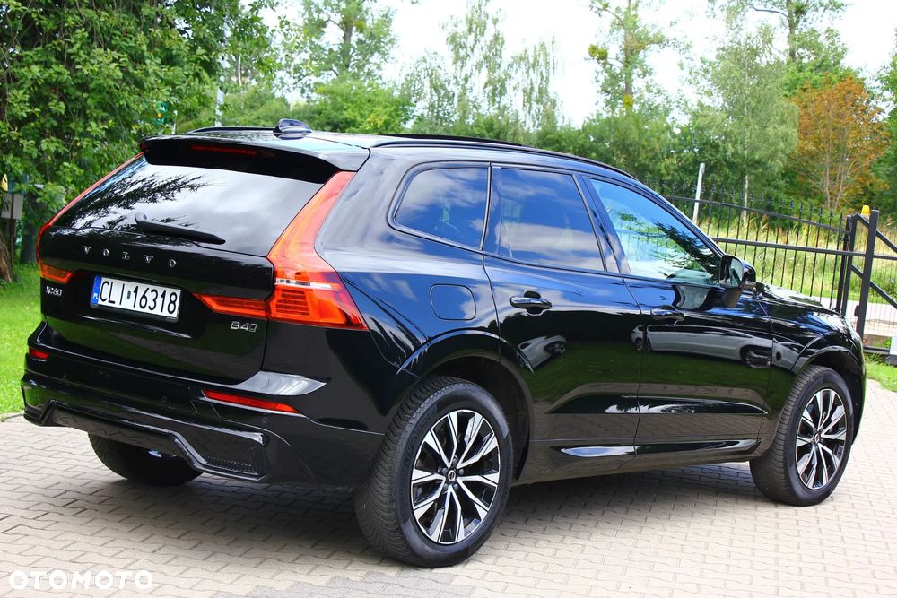 Volvo XC 60 B4 D AWD Plus Dark - 18