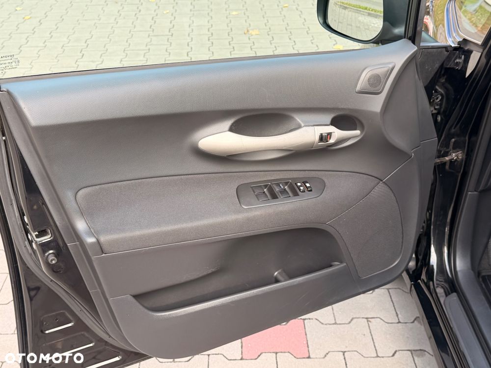 Toyota Auris - 14